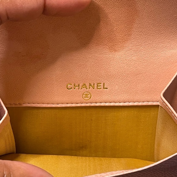 Chanel - Picture 7 of 8